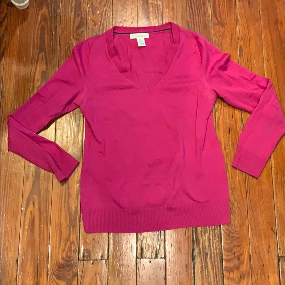 Banana Republic Merino Wool V Neck sweater M
